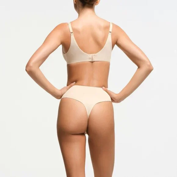 SKIMS Bra Smoothing Intimates 44DDDD 44G SAND NWT Full Coverage Beige Tan 44DDDD - Picture 6 of 10